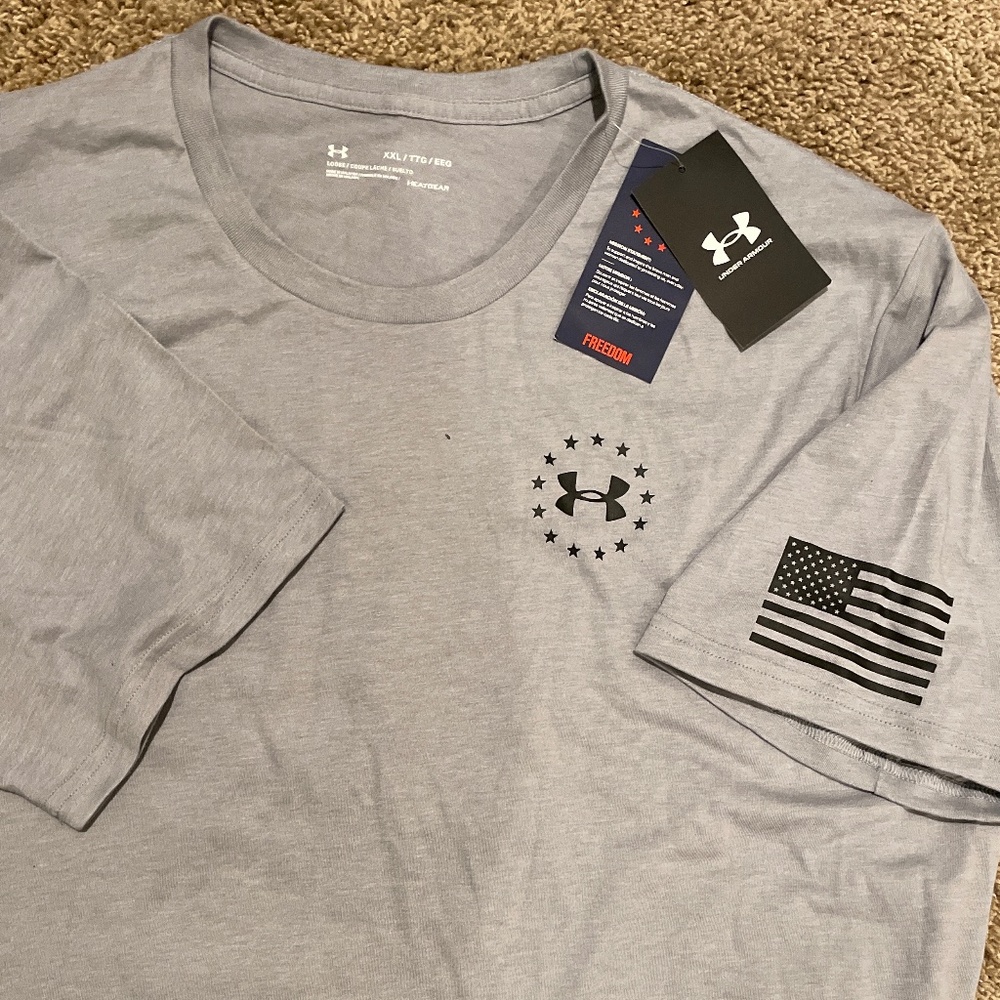 New Under Armour Freedom XXL men’s shirt